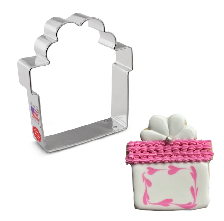 PRESENT WITH BOW Cookie Cutter, Ann Clark Cookie Cutter, Ann Clark Collection